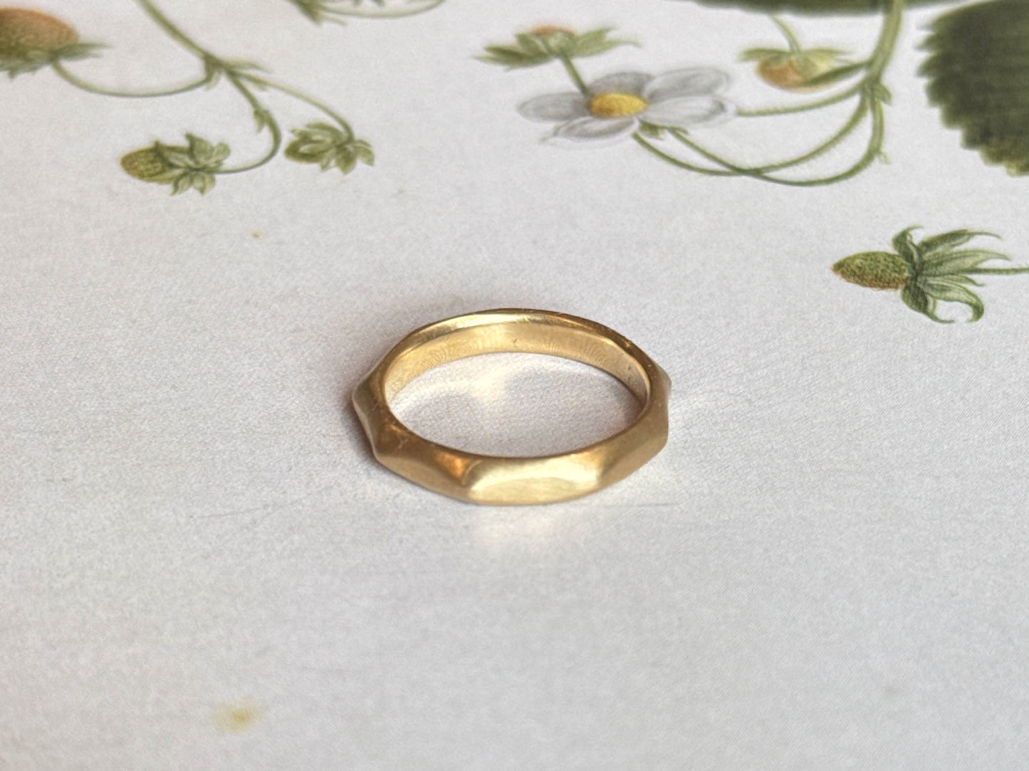 Amble Band (18k) sz 4.5