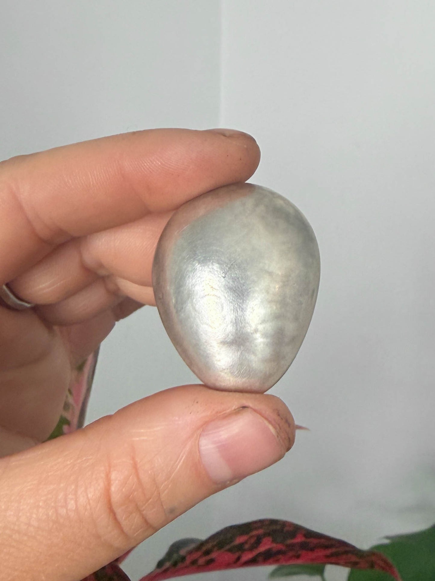 "hold me" Egg Worry Stone