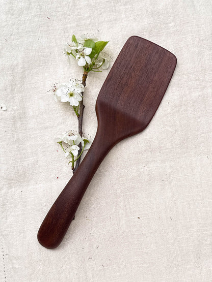 Handsome Spatula