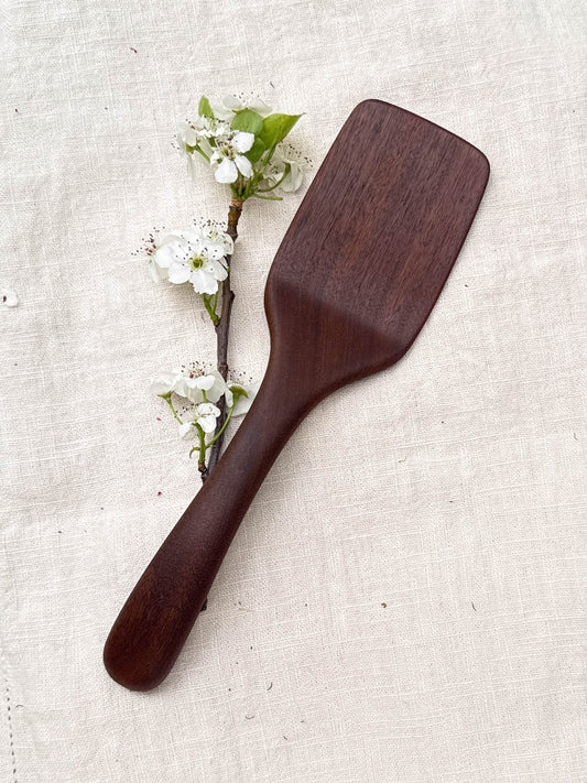 Handsome Spatula